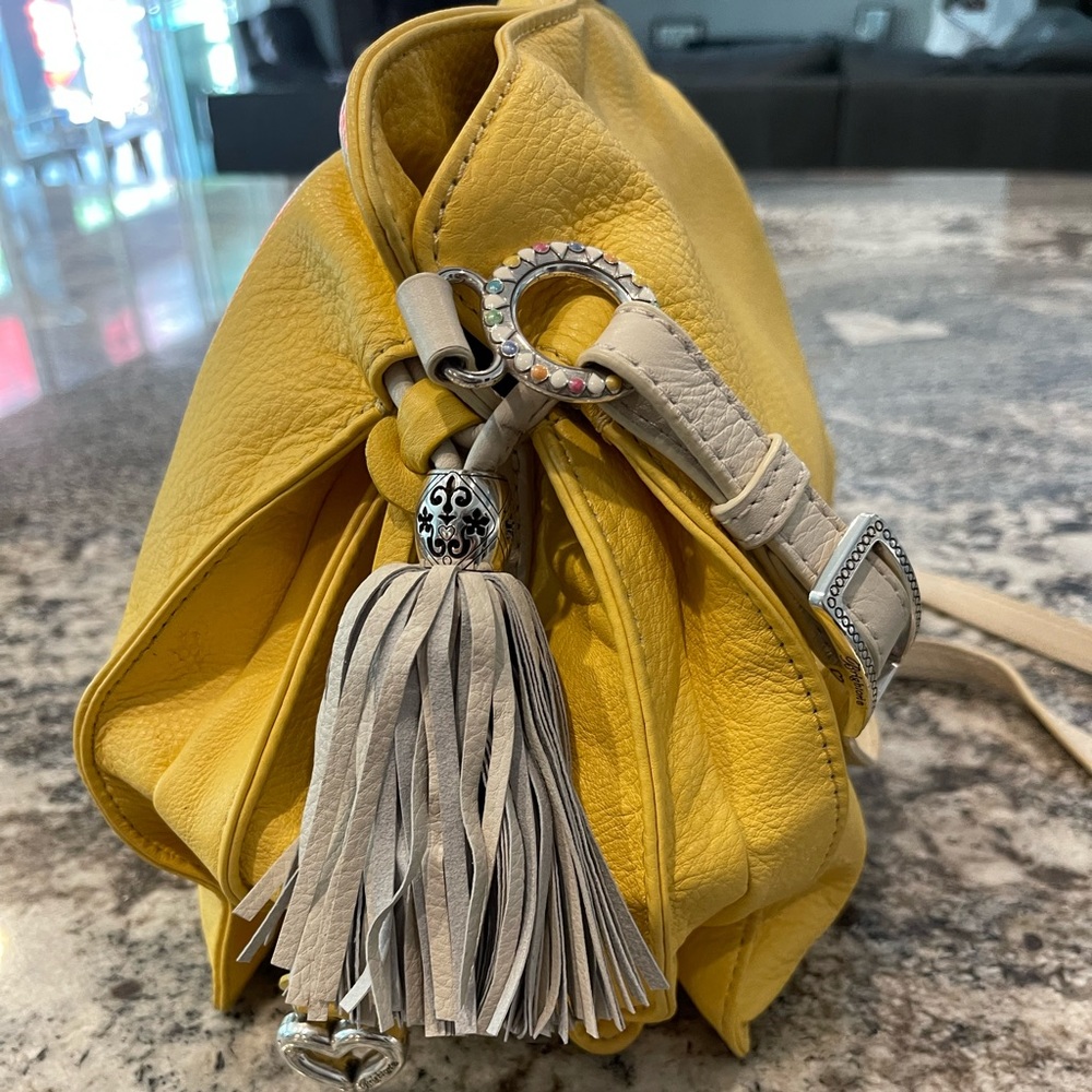 Beautiful yellow Brighton bag perfect for summer!